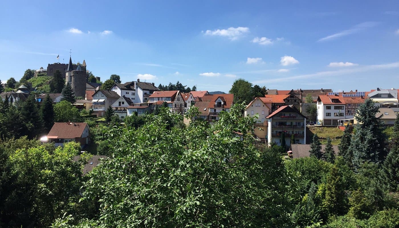 Blick auf die Burg Lindenfels – Die Lebensburg